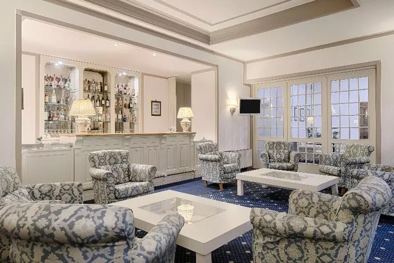 Otel NH Caltagirone Villa San Mauro