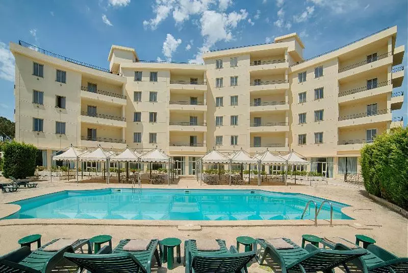 Otel NH Caltagirone Villa San Mauro