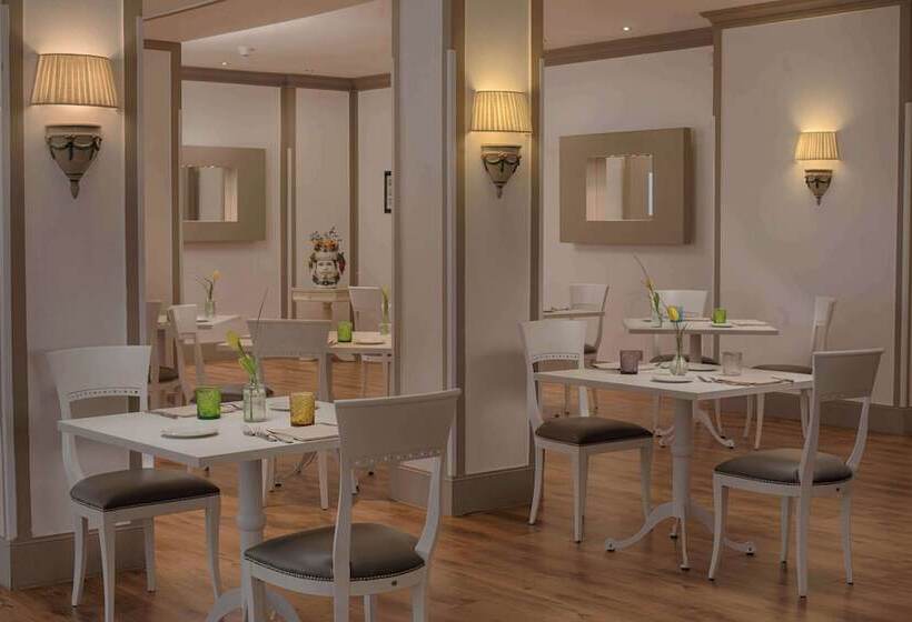 هتل NH Caltagirone Villa San Mauro