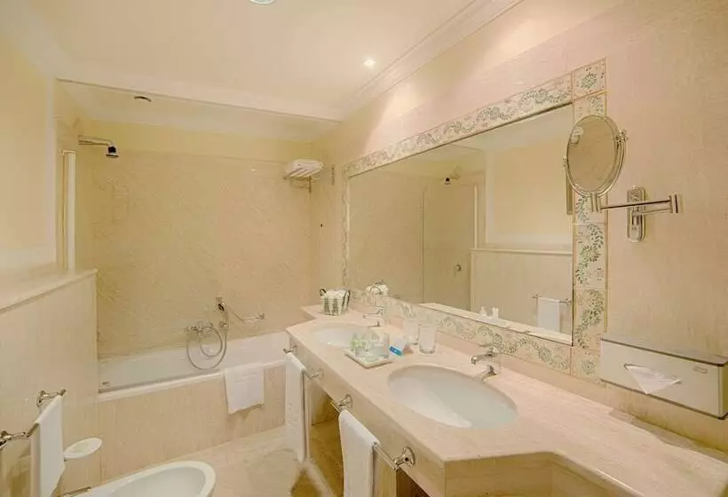 Otel NH Caltagirone Villa San Mauro