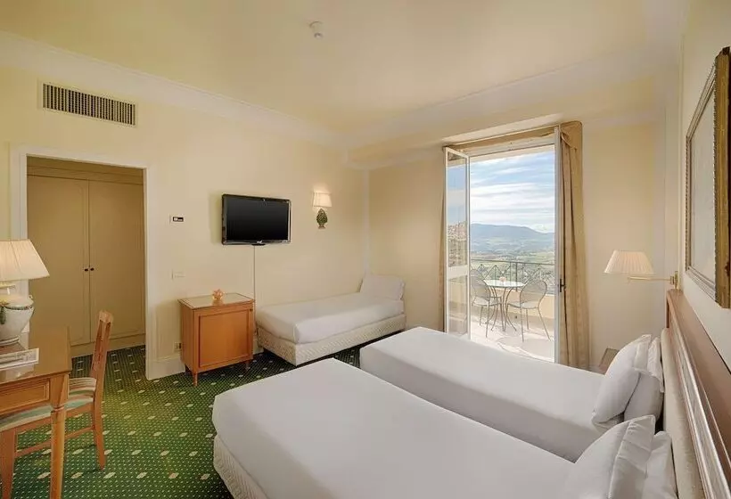 Otel NH Caltagirone Villa San Mauro