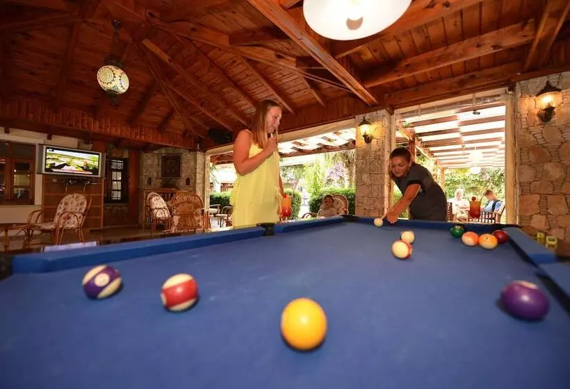 Hotel Perdikia Beach