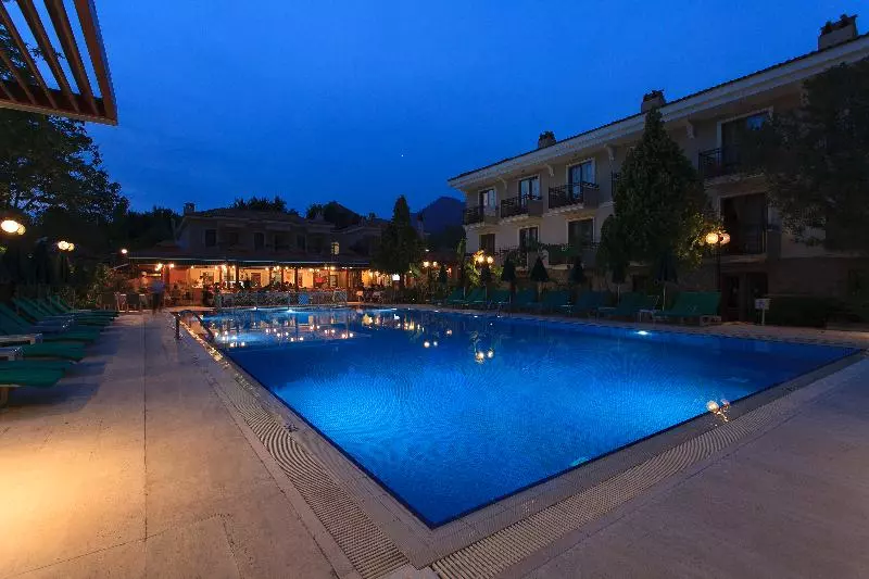 Hotel Perdikia Beach