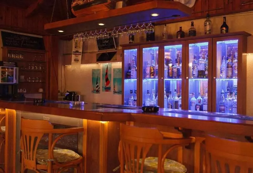 Hotel Perdikia Beach