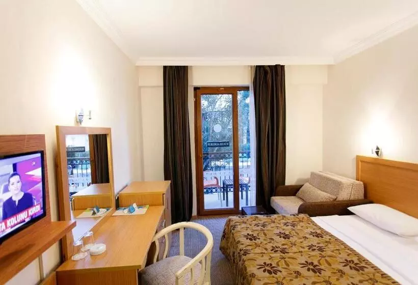 Hotel Perdikia Beach