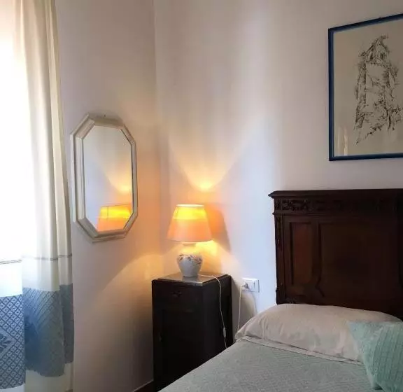 Отель Su Barchile