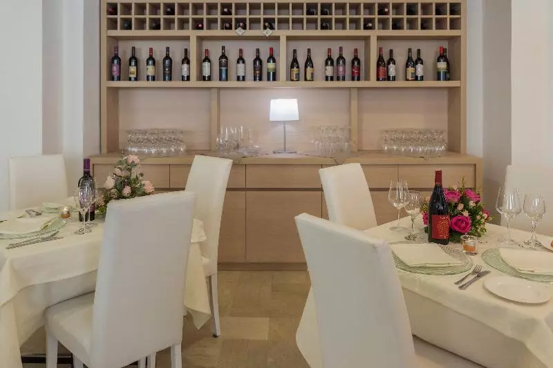 هتل Villa Esperia