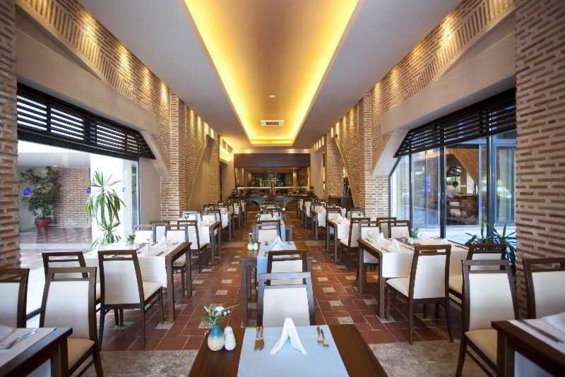 Limak Limra Hotel & Resort Kemer Kids Concept