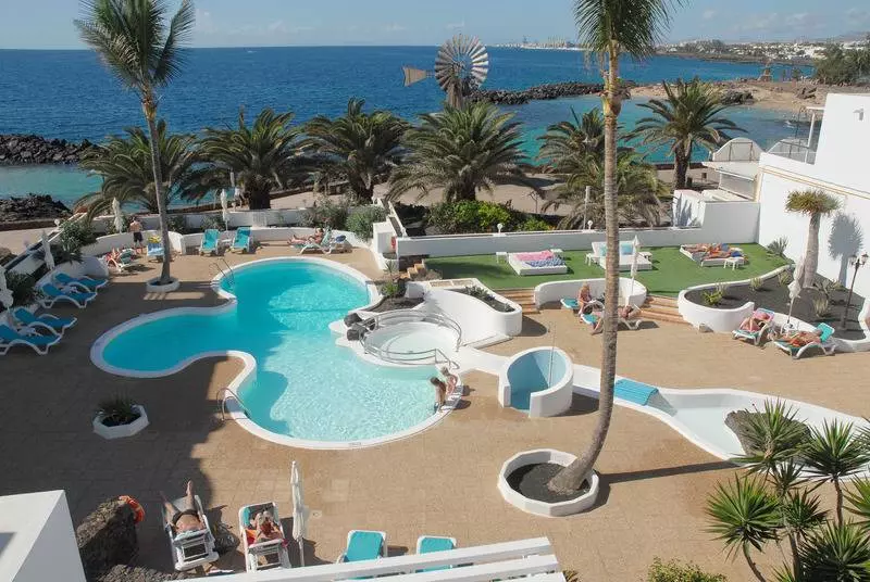 Neptuno Suites   Adults Only
