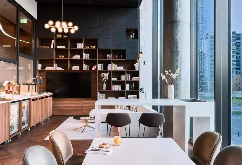 Crowne Plaza Warsaw The Hub, an IHG hotel