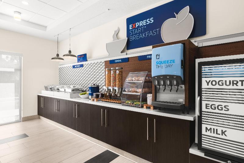 فندق Holiday Inn Express & Suites   Suisun City, An Ihg