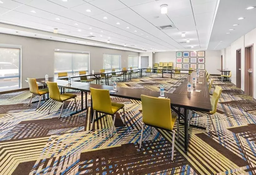 Hotelli Holiday Inn Express & Suites   Suisun City, An Ihg