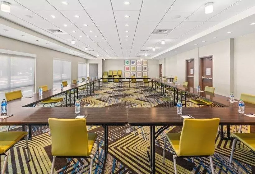 Hotelli Holiday Inn Express & Suites   Suisun City, An Ihg