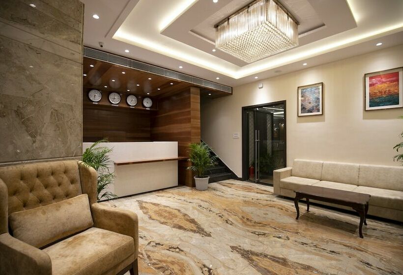 Hotel The Square Somnath