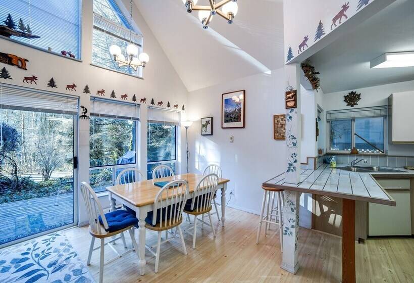 39gs   Hot Tub   Bbq   Pets Ok   Wifi   Sleeps 6