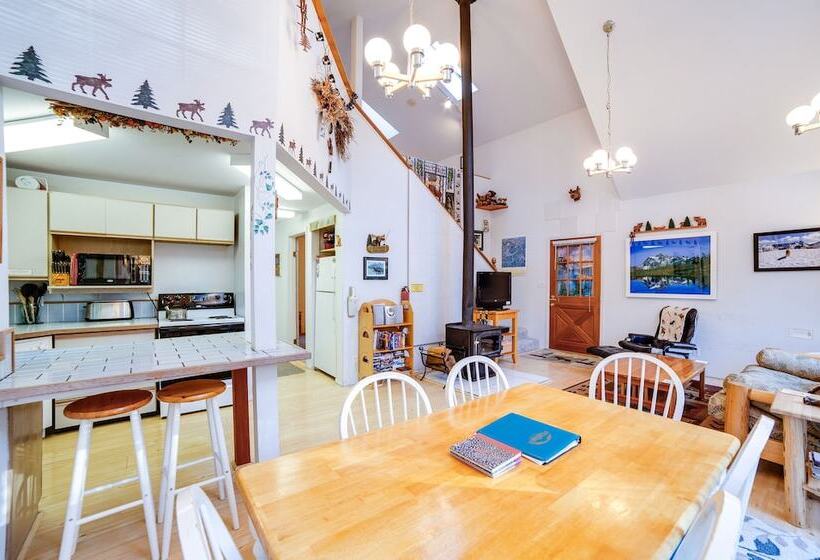 39gs   Hot Tub   Bbq   Pets Ok   Wifi   Sleeps 6