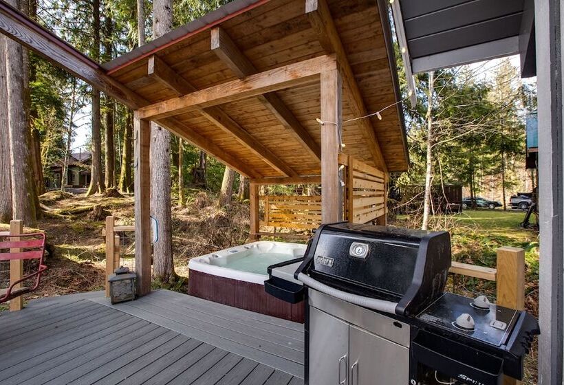 99mbr   Hot Tub   Wifi   Pets Ok   Bbq   Sleeps 6