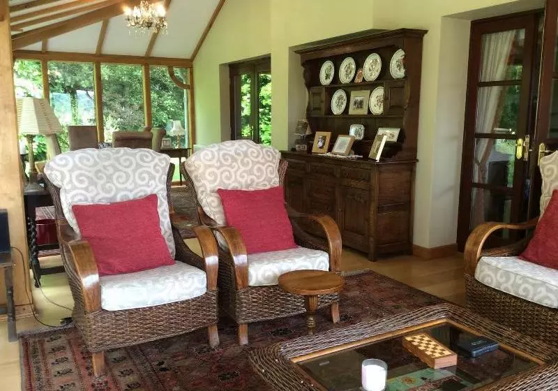 Aamiaismajoitus (B&B) Cysgod Y Garn