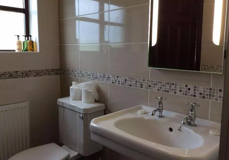 Aamiaismajoitus (B&B) Cysgod Y Garn