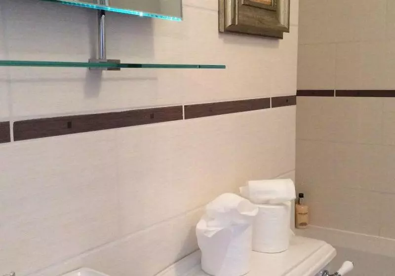 Aamiaismajoitus (B&B) Cysgod Y Garn