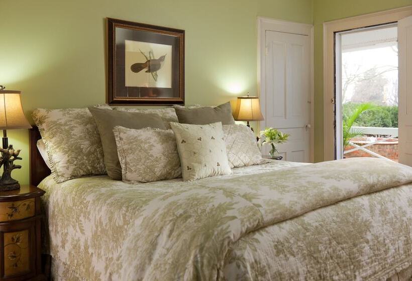 ベッドアンドブレックファースト Inn And Tavern At Meander