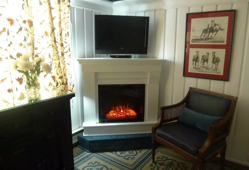 Bischwind Inn Bed And Breakfast