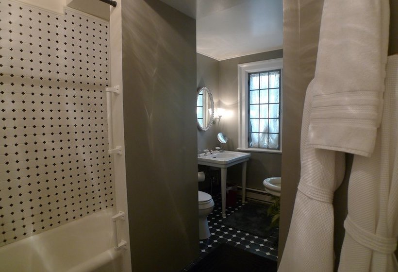 Bischwind Inn Bed And Breakfast