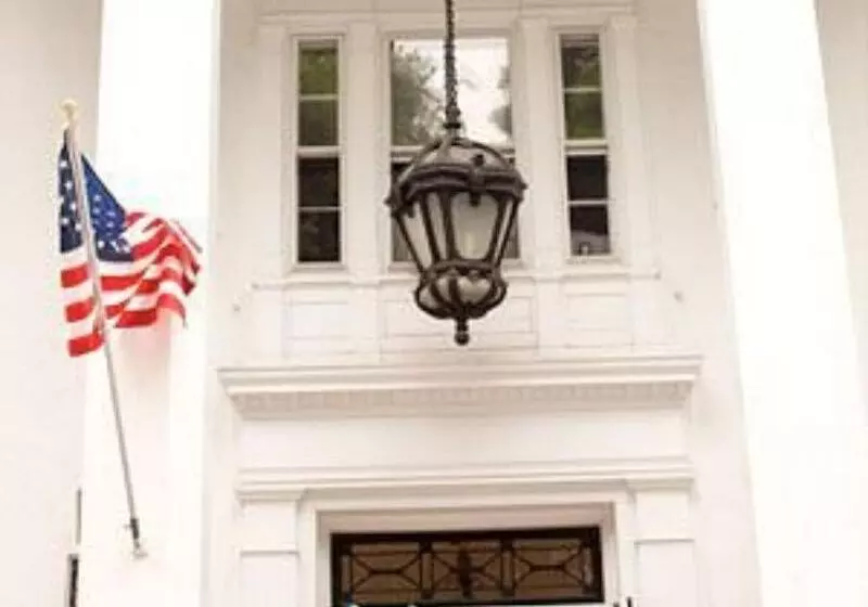 Aamiaismajoitus (B&B) Crabtree S Kittle House Restaurant & Inn