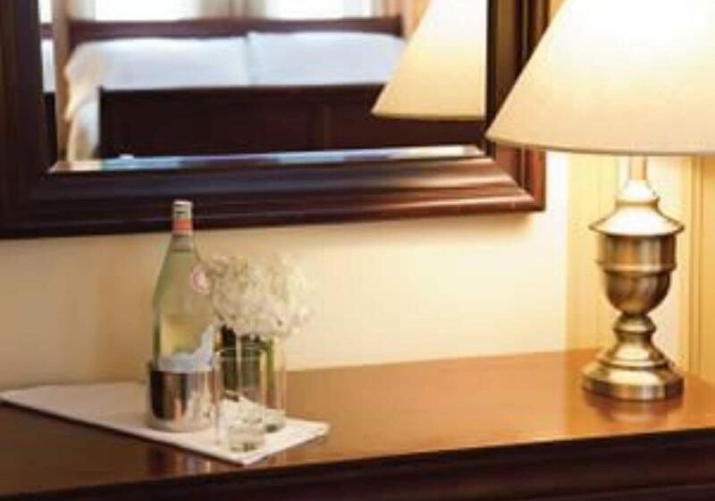 مبيت وإفطار Crabtree S Kittle House Restaurant & Inn