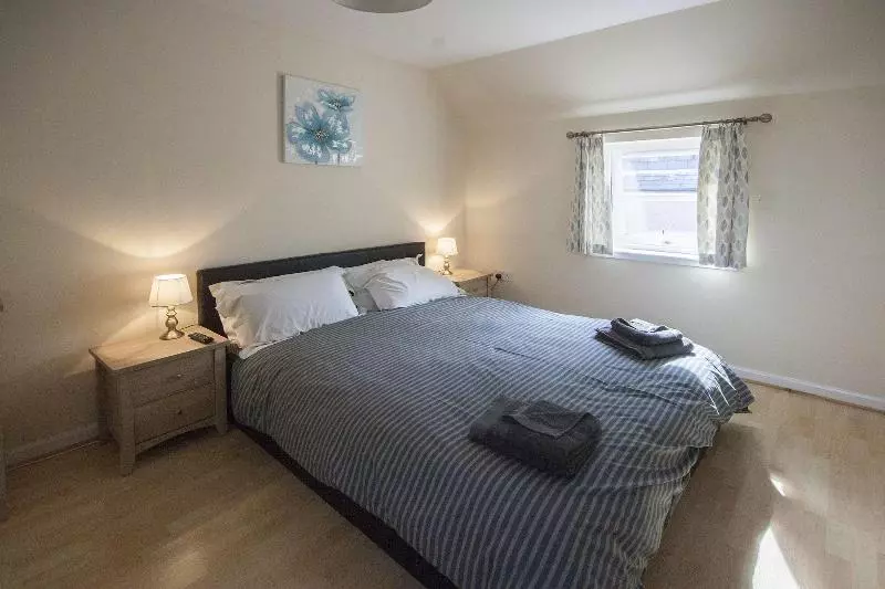 Hotelli 5 Varis Apartments