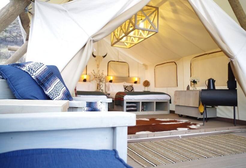 فندق Black Tree Resort