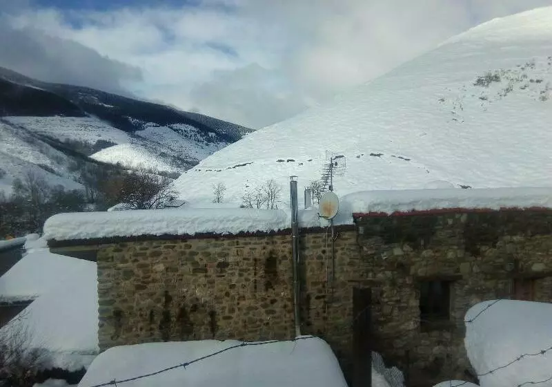 Hotelli El Rincón De Zaldierna