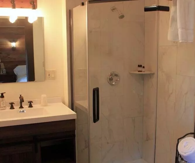 ホテル Highland Lodge