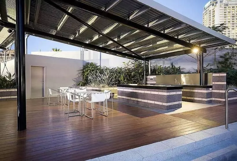 هتل Holiday Holiday Circle On Cavill Apartments