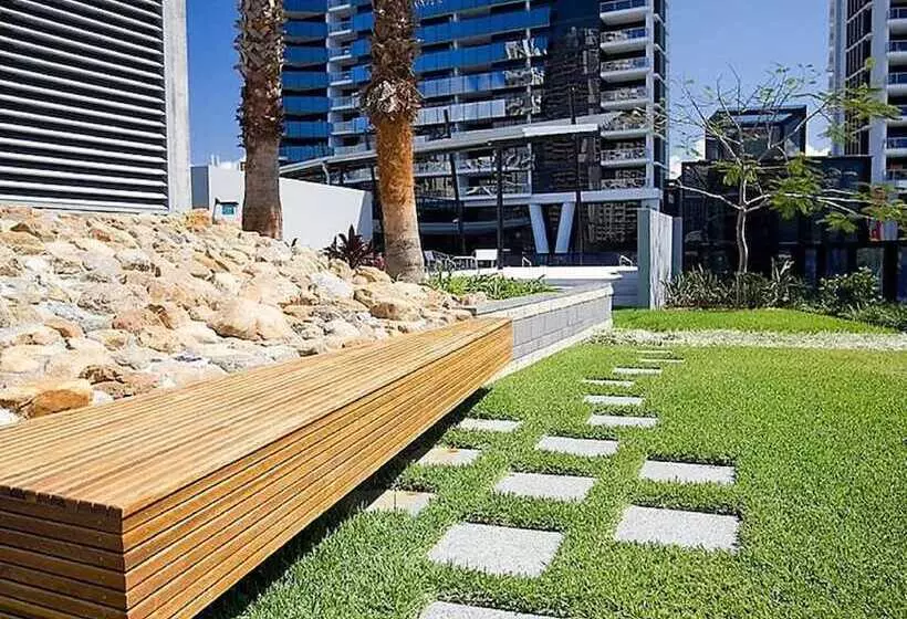 هتل Holiday Holiday Circle On Cavill Apartments