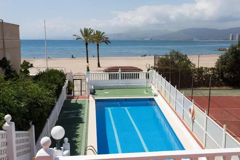 هتل Los Olivos Apartment