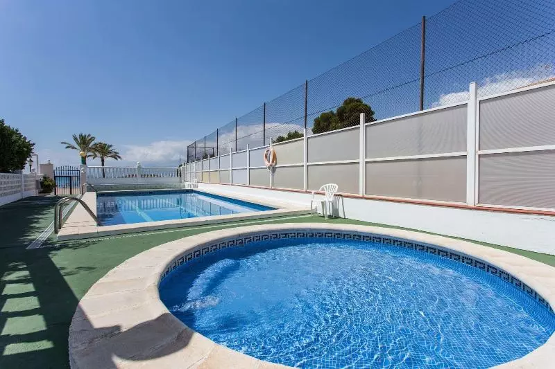 هتل Los Olivos Apartment