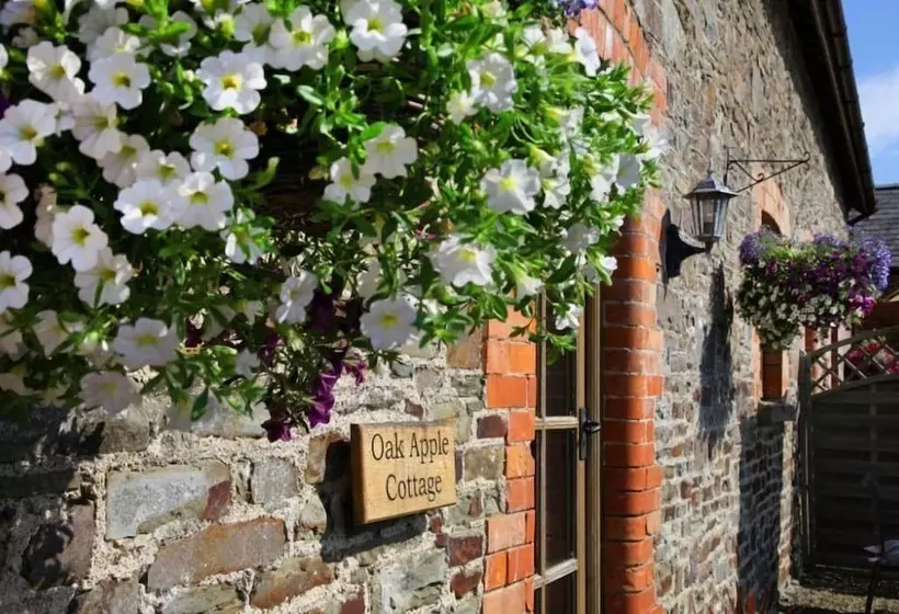 Maaseutuhotelli Birchill Farm Holiday Cottages