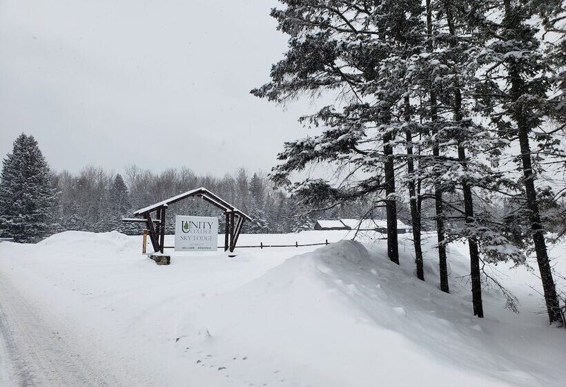 בית מלון כפרי Unity Sky Lodge