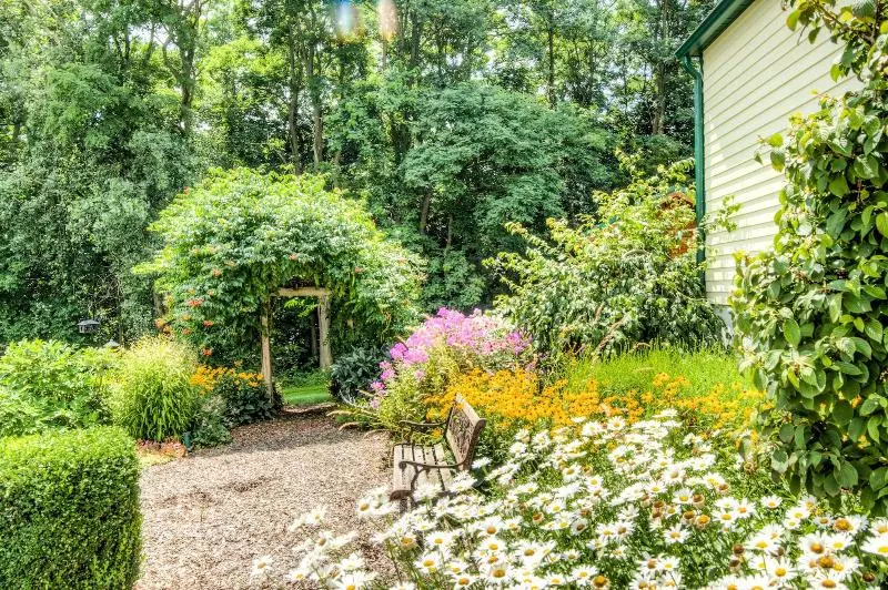 Los Gatos Bed & Breakfast