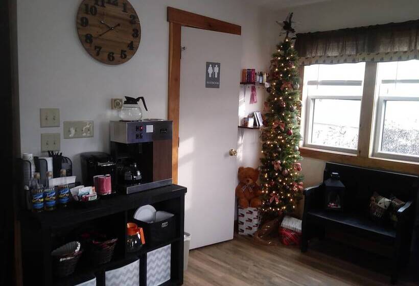 מוטל Briarwood Motor Inn