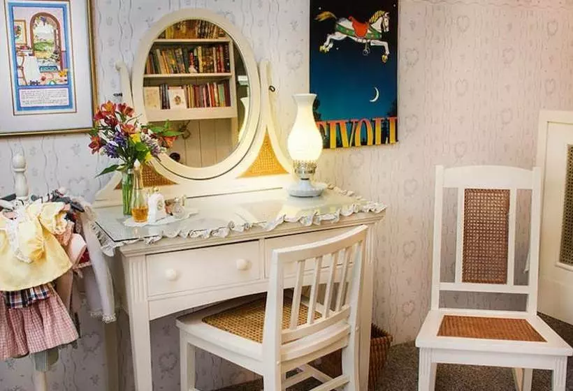 Wicky Up Ranch Bed And Breakfast