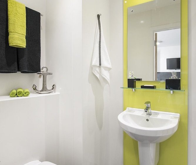 호스텔 Austen House Campus Accommodation