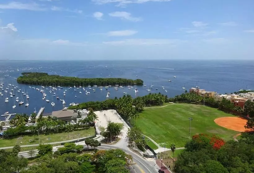 هتل Ocean Million Dollar View Studio + Balcony #2
