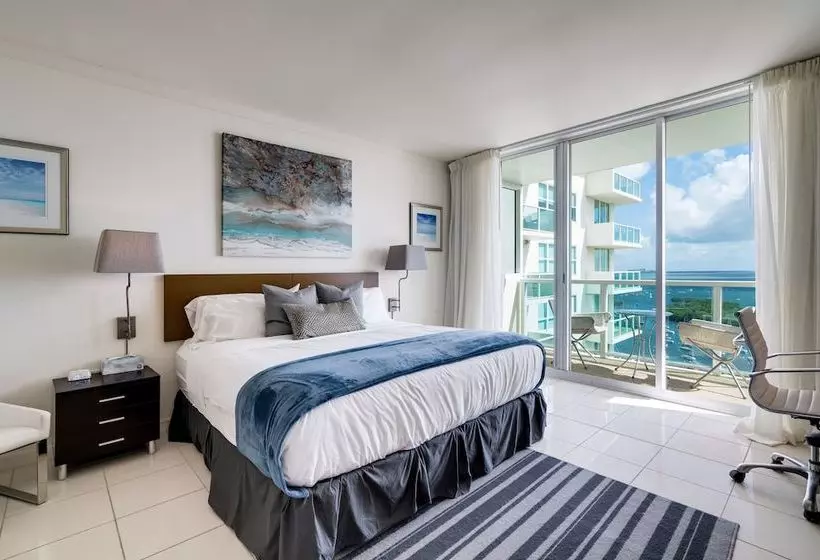 هتل Ocean Million Dollar View Studio + Balcony #2
