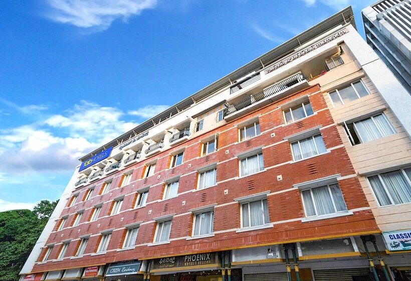 Fabhotel Phoenix Resorts   Nr M Chinnaswamy Stadium