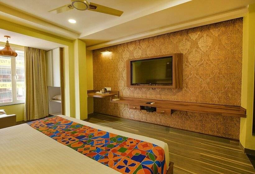 Fabhotel Phoenix Resorts   Nr M Chinnaswamy Stadium