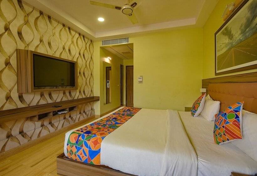 Fabhotel Phoenix Resorts   Nr M Chinnaswamy Stadium