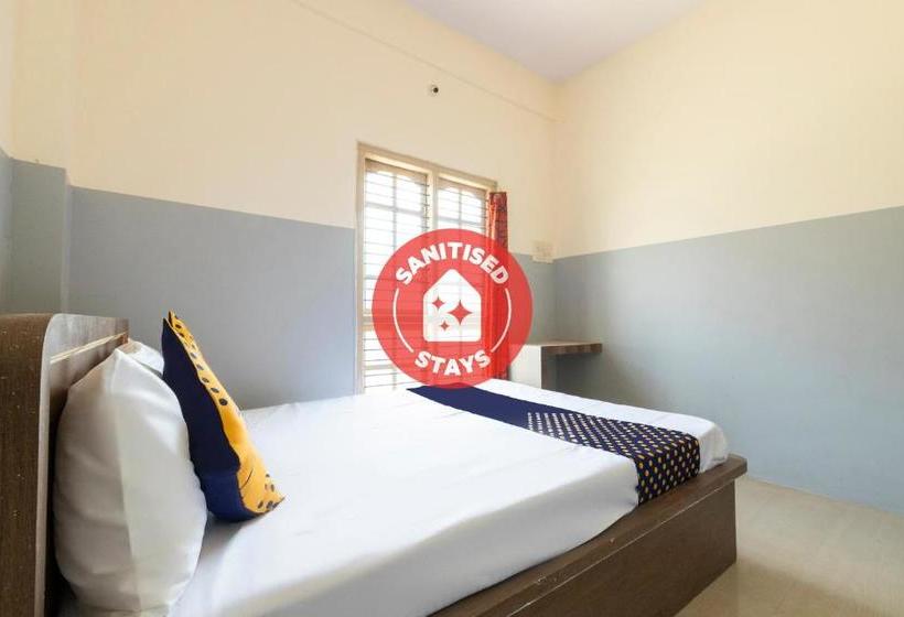 호텔 Vaccinated Staff Spot On 68176 Anp Lodge