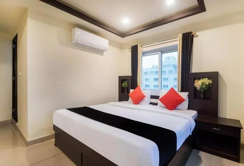 ホテル Capital O Alfa